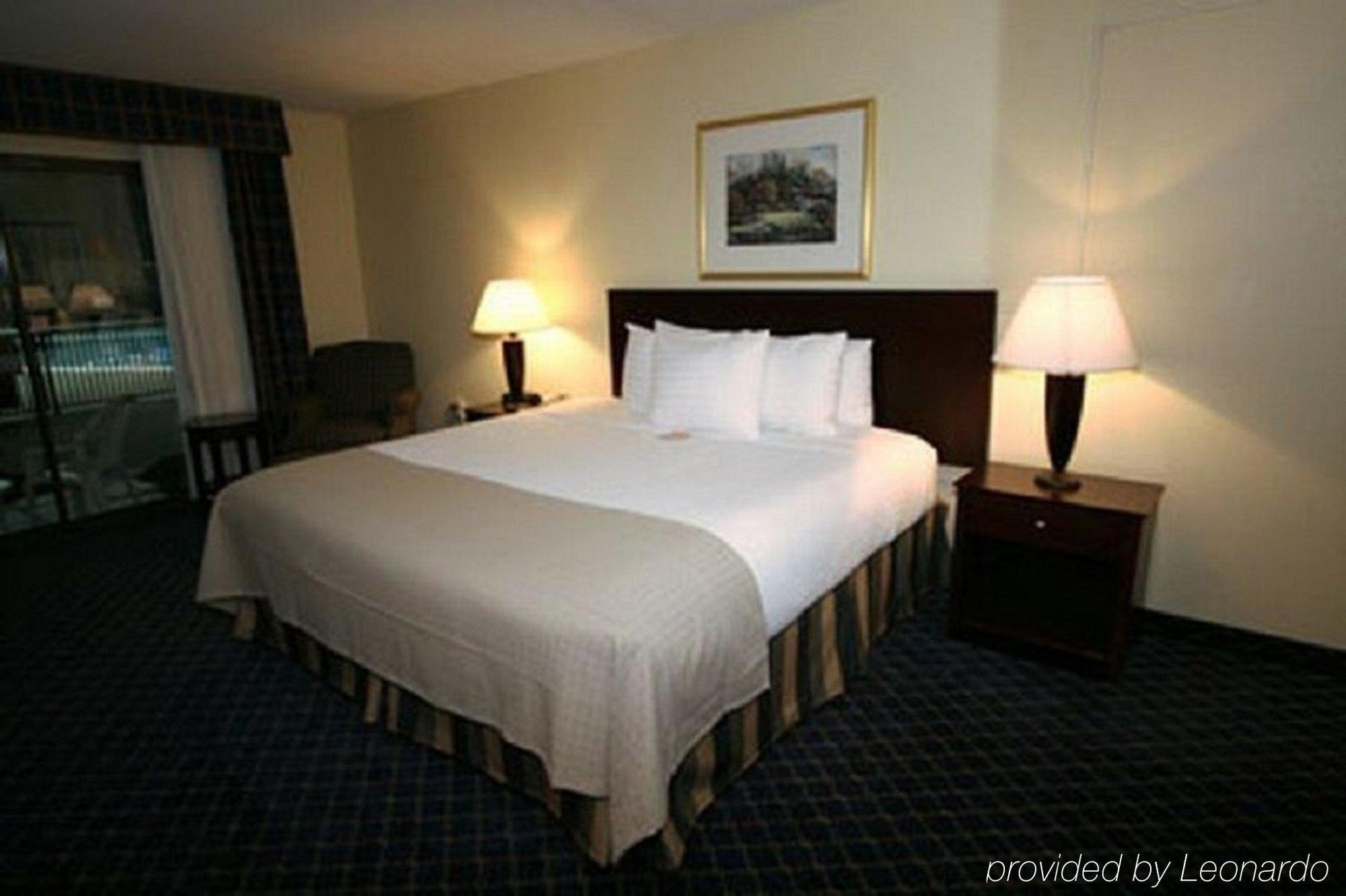 Boxboro Regency Hotel Boxborough Phòng bức ảnh